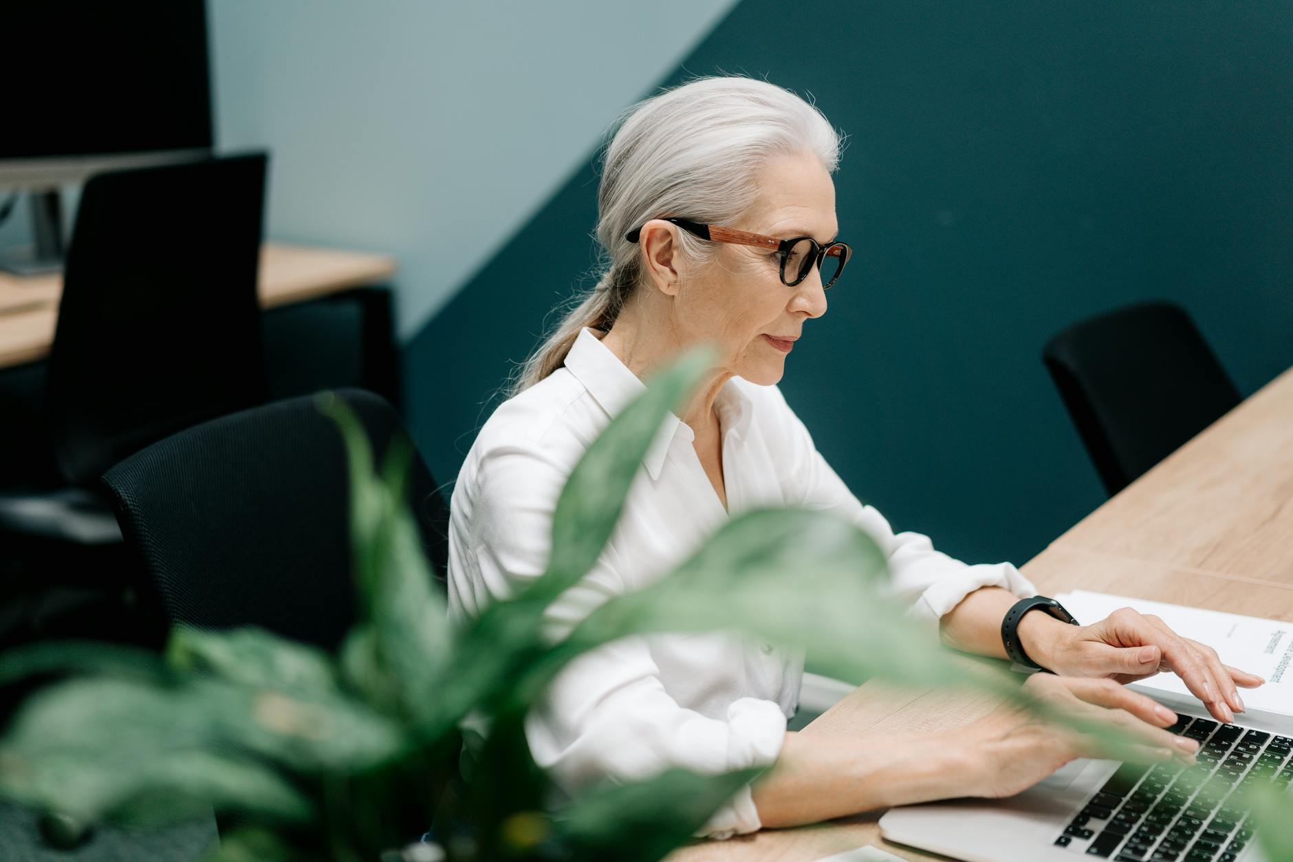 Why Every Professional Needs a Ghostwriter: The Smart Path to Authority and Influence
