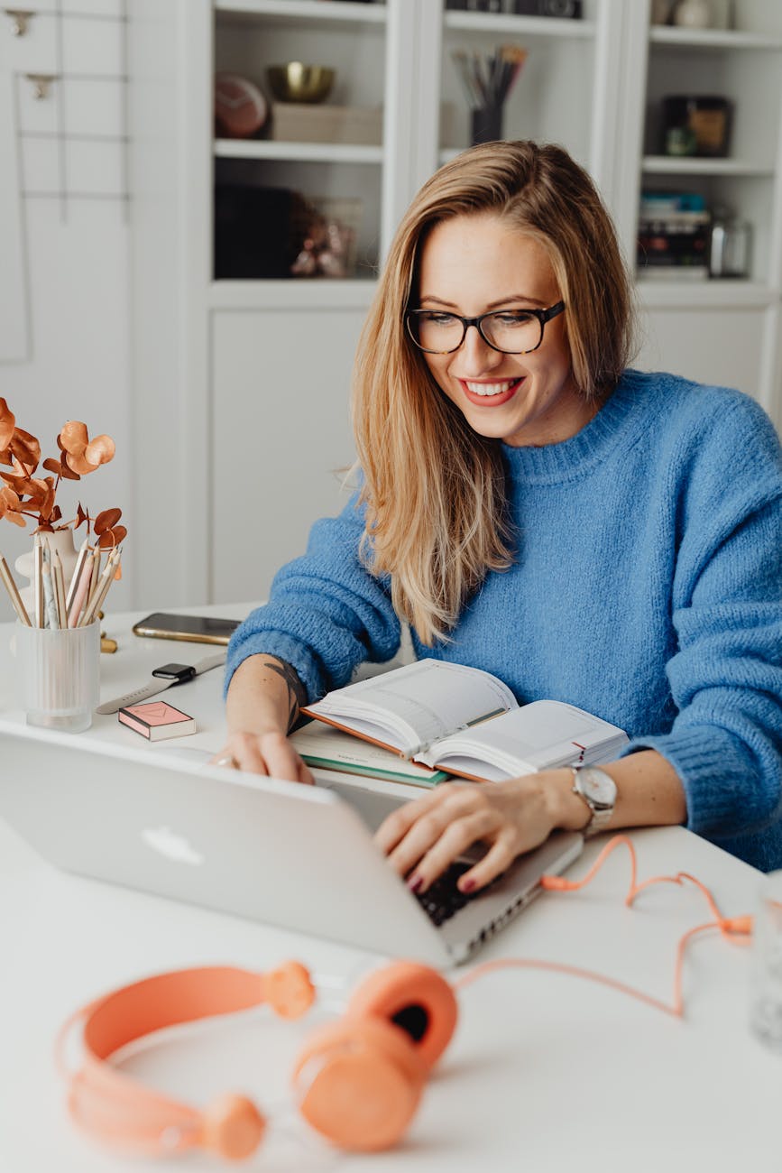 How Your Ghostwriter Should Be Working with AI to Make Your Content Even Better